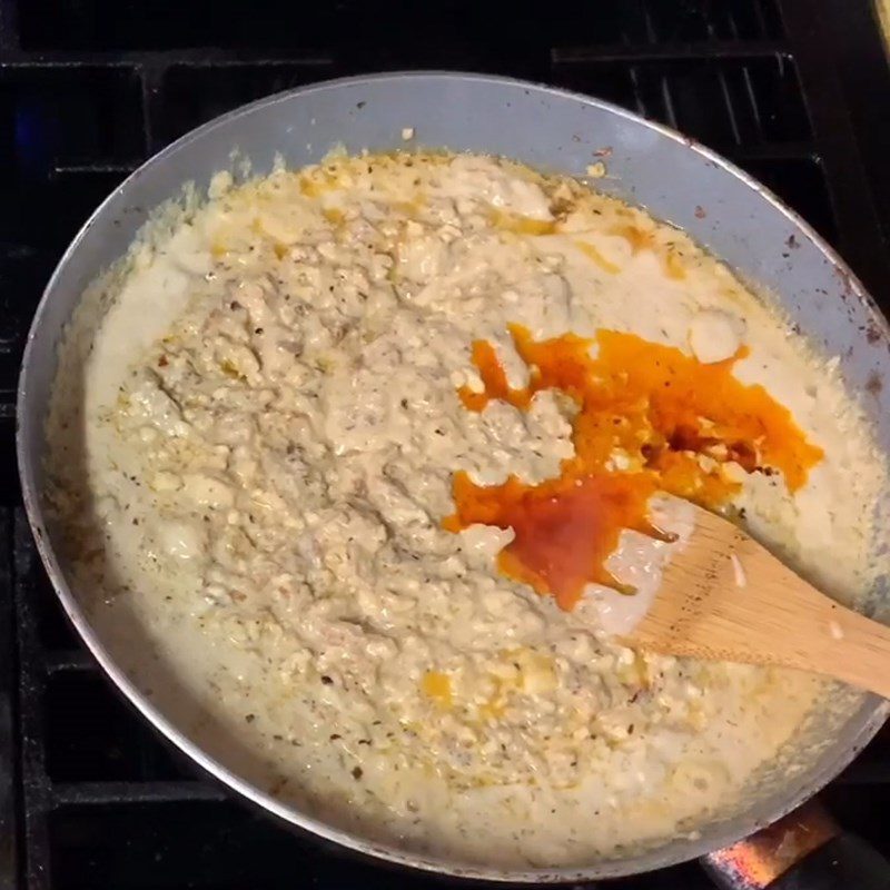 Step 3 Stir-frying with fermented shrimp paste Stir-fried vegetarian dish with fermented shrimp paste from tofu