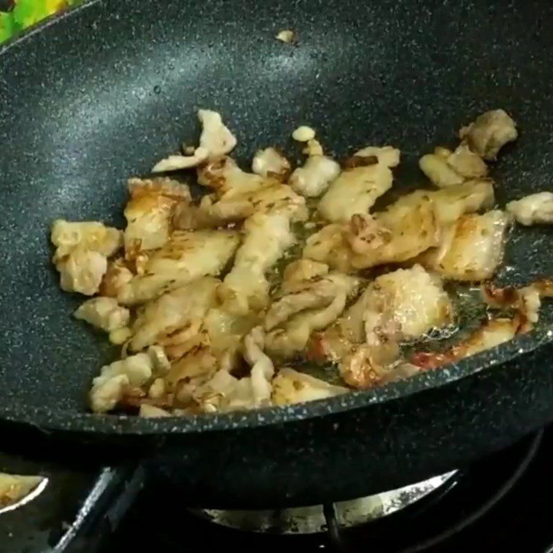 Step 3 Stir-Frying Jackfruit with Meat Young Jackfruit Stir-Fried with Pork Belly