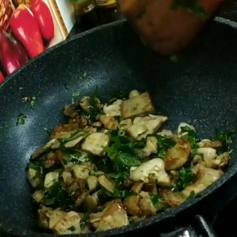 Step 3 Stir-fried jackfruit with pork Belly