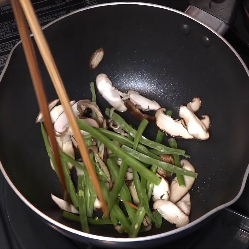 Step 3 Sauté ingredients Lotus Leaf Vegetarian Rice