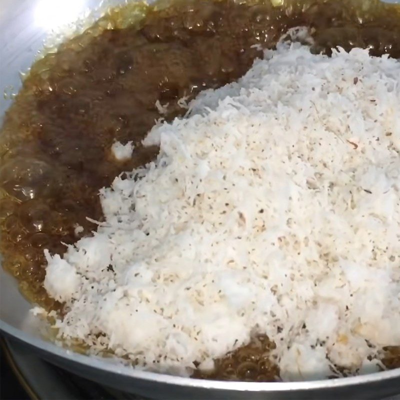 Step 2 Sauté coconut peanut filling Pineapple cake - pineapple cake