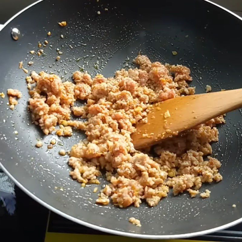 Step 2 Stir-fry meat Char siu sauce