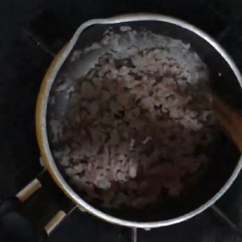 Step 2 Sauté minced meat Minced meat porridge with potatoes and carrots