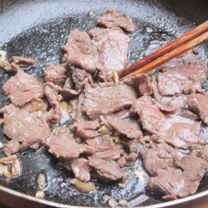 Step 2 Stir-fried beef Stir-fried beef with green beans