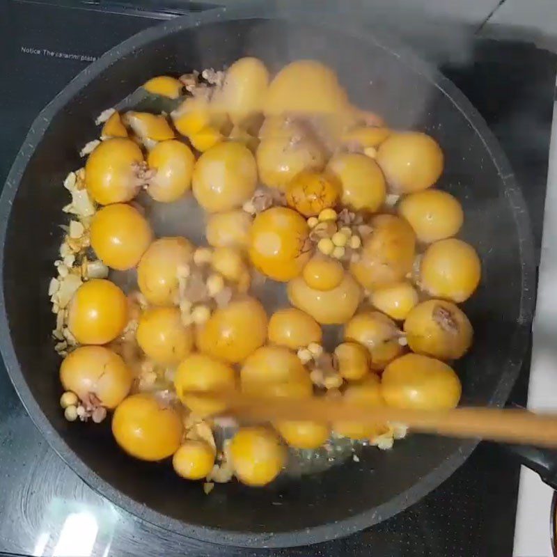 Step 3 Stir-fried young chicken eggs with onions Stir-fried young chicken eggs with onions