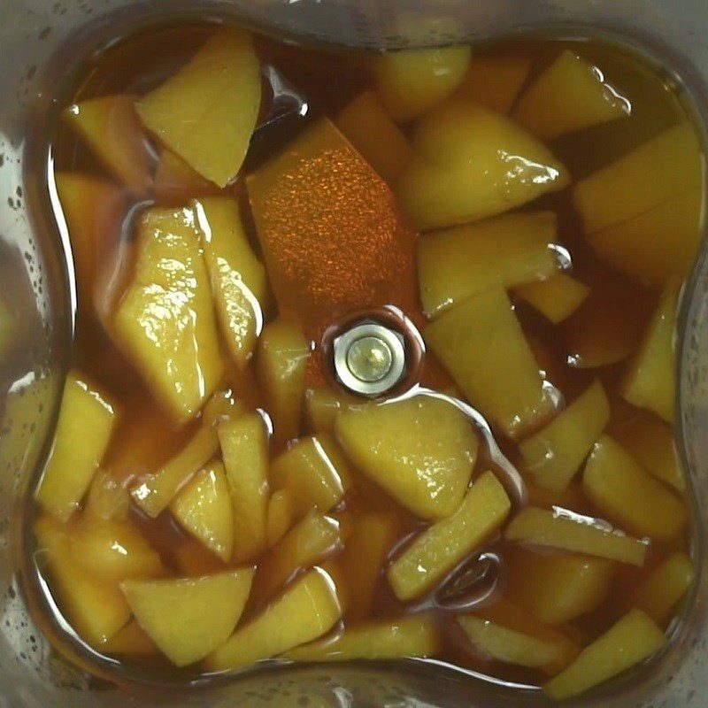 Step 2 Blend the peach, tea, and ice mixture Peach iced tea