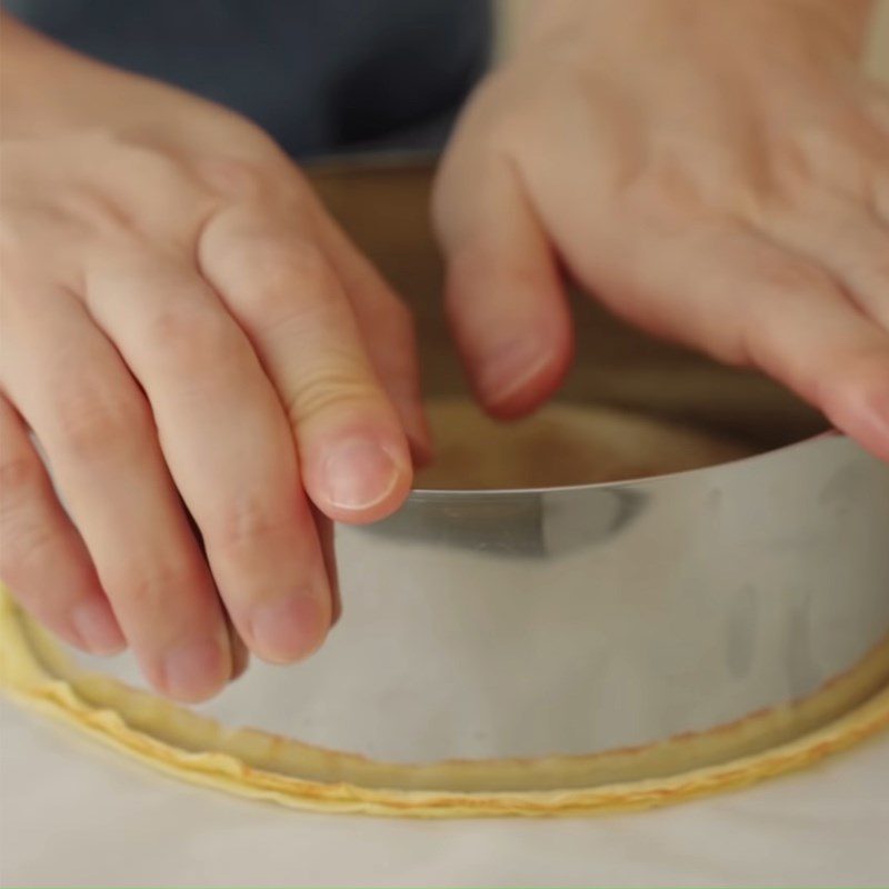 Step 3 Layering and cutting the cake Neapolitan mille-feuille