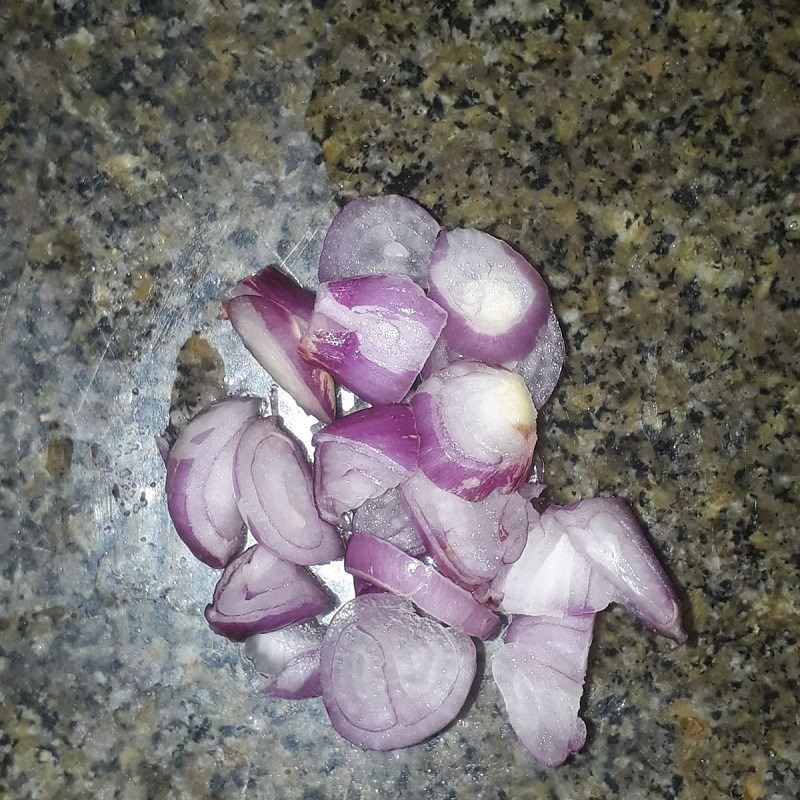 Step 1 Prepare the ingredients for Malabar spinach soup with crab